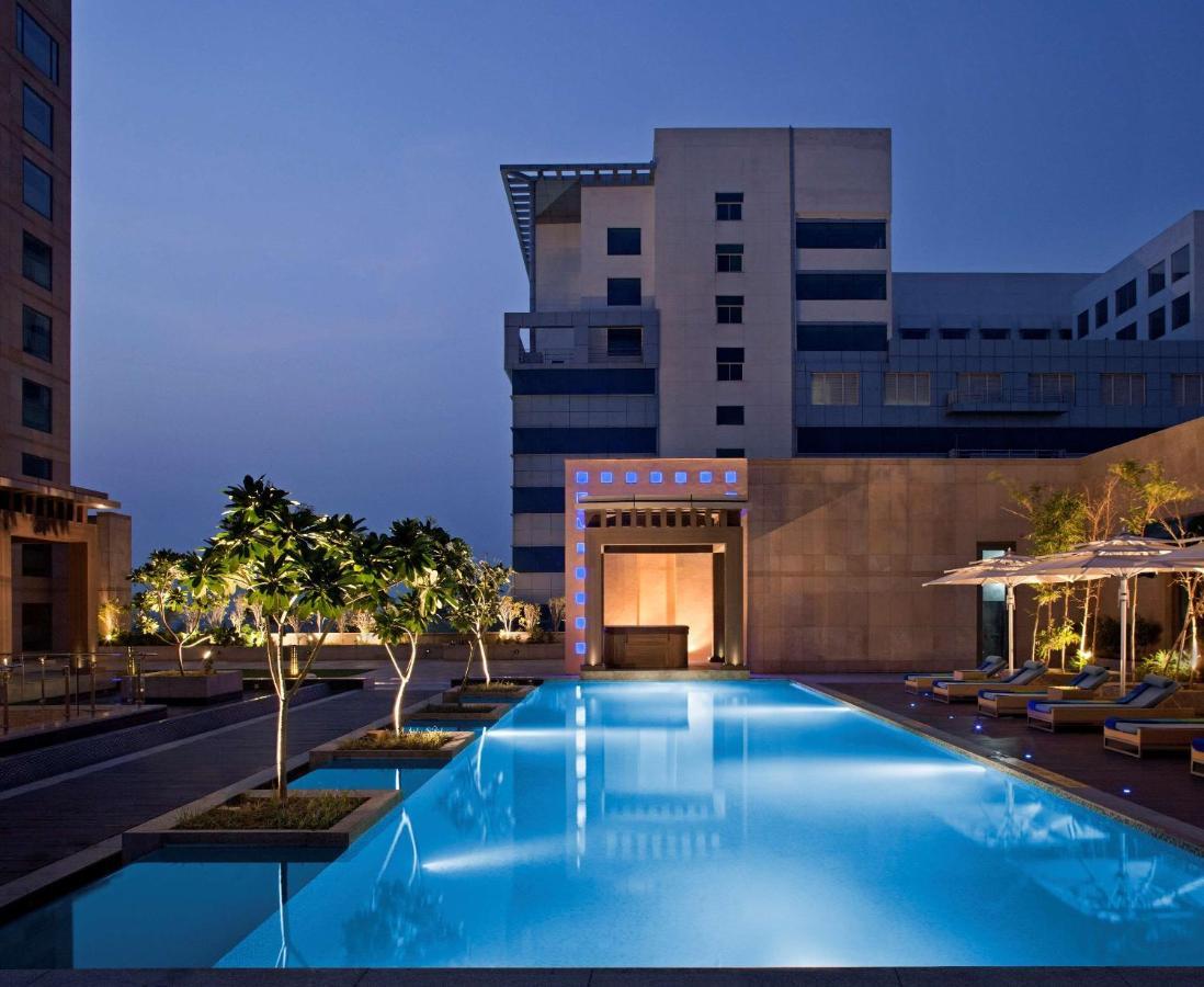 Radisson Blu Hotel Amritsar Exterior photo